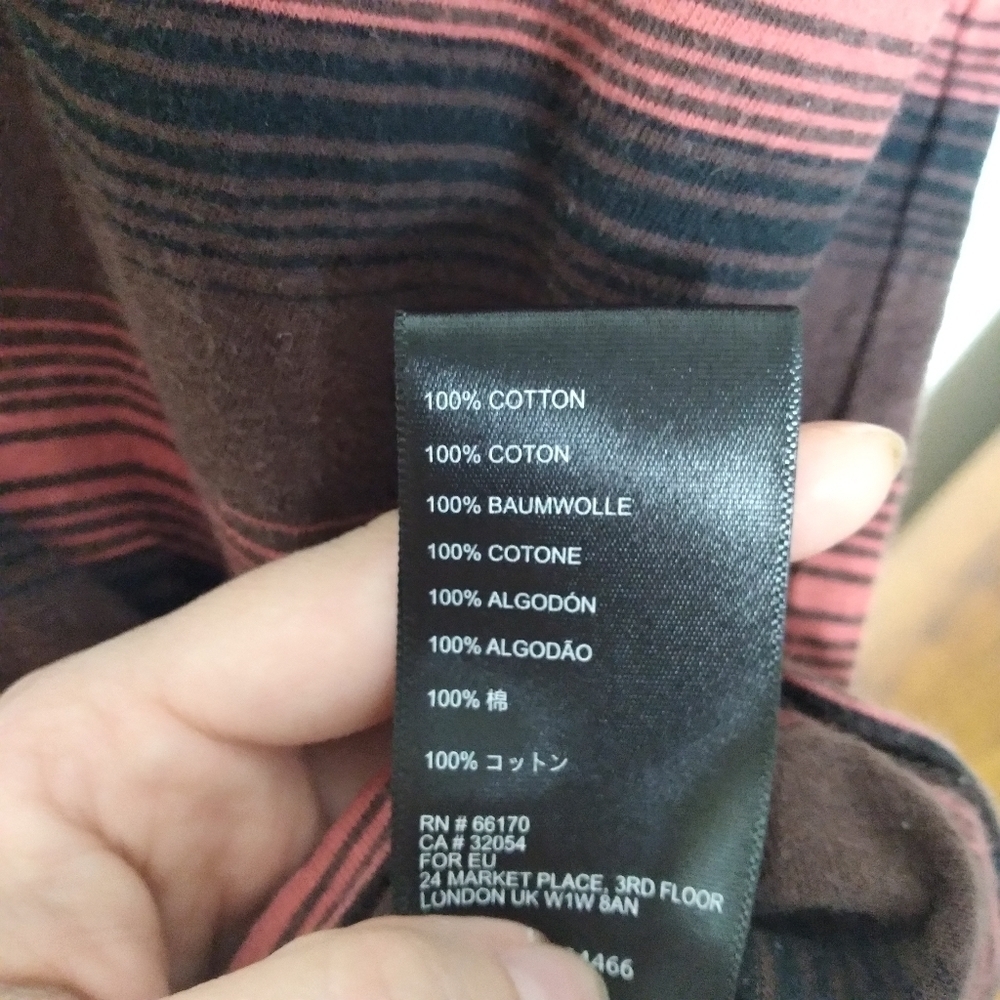 Urban Outfitters Men's Red Striped Long Sleeve Crew Neck Tee Shirt Size Small - Picture 7 of 7